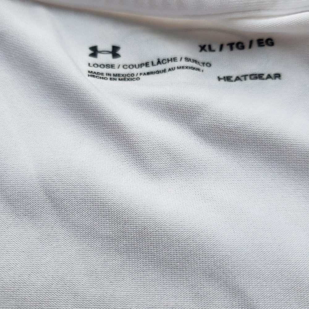 XL Under Armour Active Top